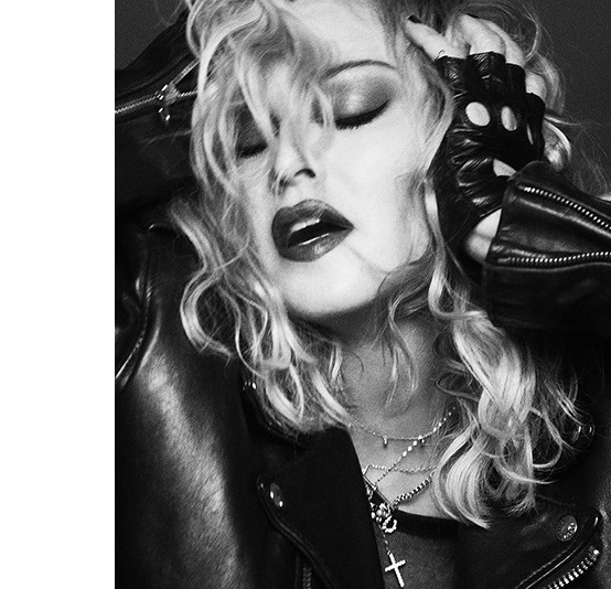 Мадонна в рекламе MDNA Skin / Фото: cosmo.ru