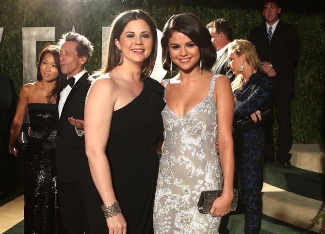 Селена Гомес с мамой / Фото: rarolae.com