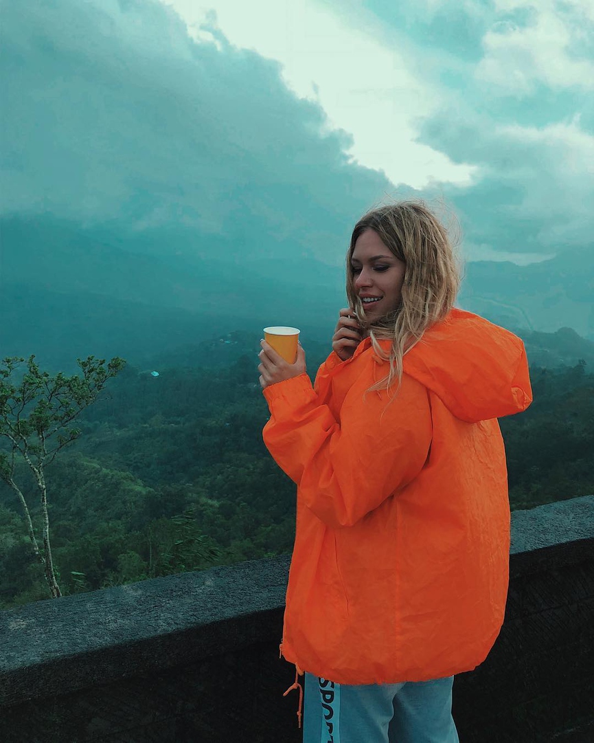 Рита с Владом отправились на экскурсию к вулкану Агунг​Фото: Instagram