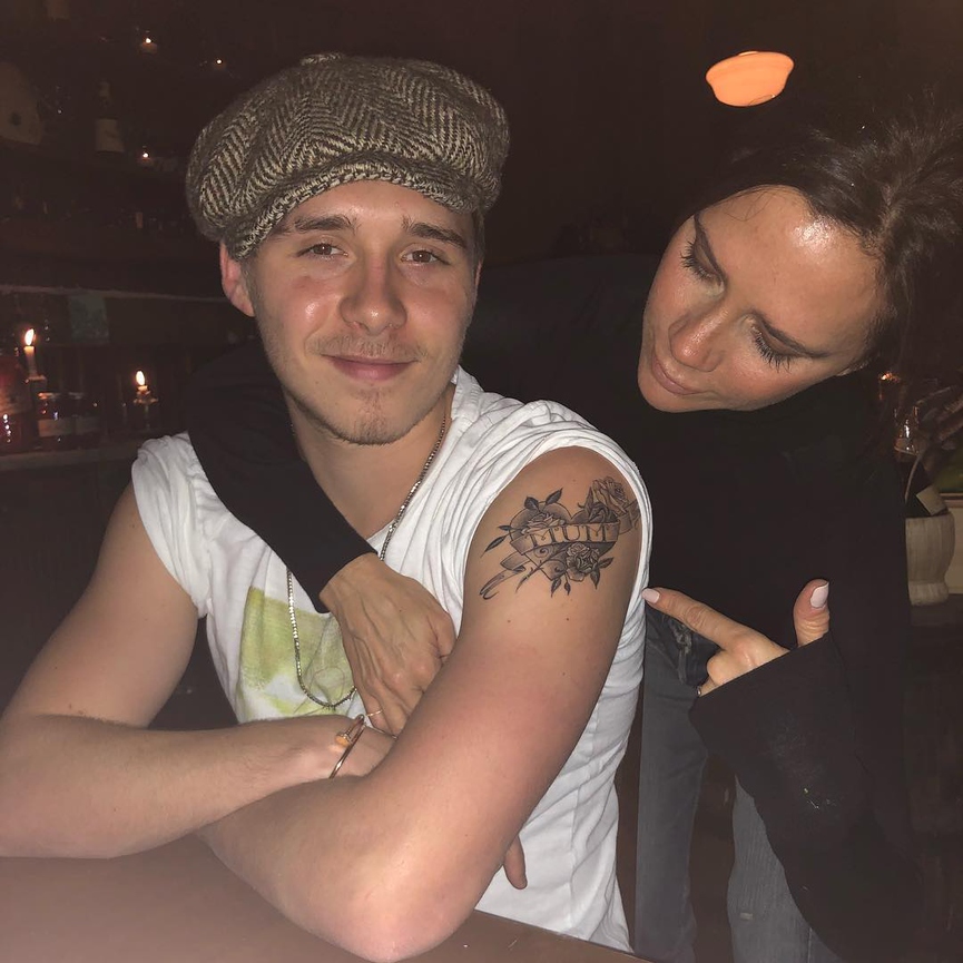 Виктория Бекхэм со сторшим сыном Бруклином​Фото: Instagram
