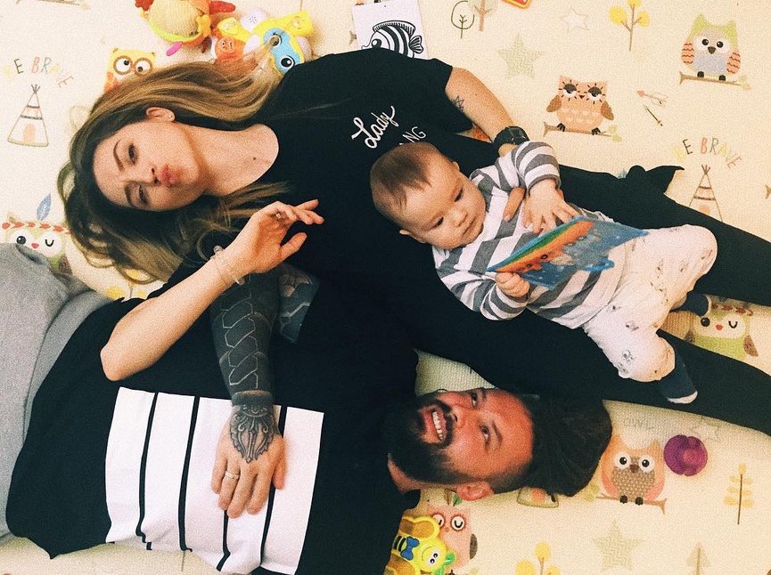 Гарик с женой Оксаной и сыном Лукой​Фото: Instagram