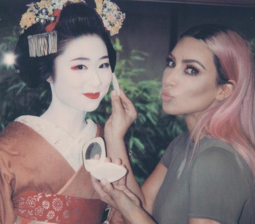 У Ким Кардашьян свой бренд декоративной косметикиФото: Instagram