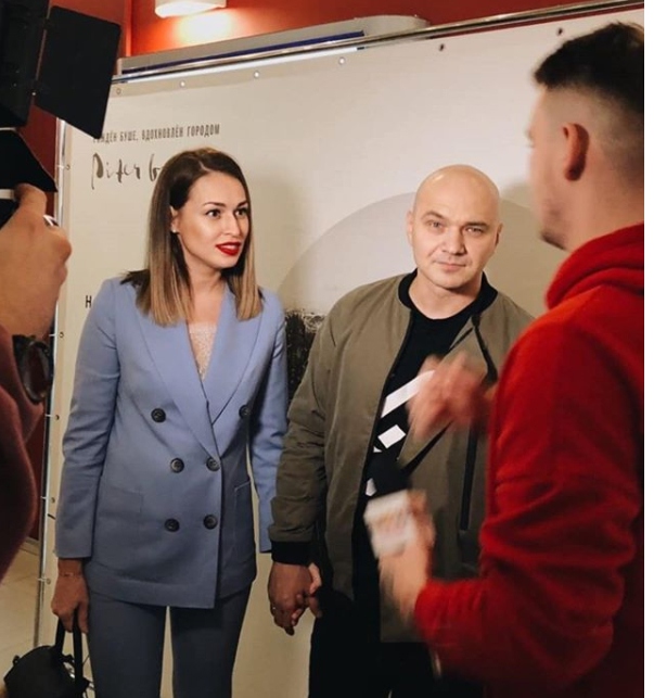 Виталия Господарик и Влади на премьере «Piter by Каста»Фото: Instagram 