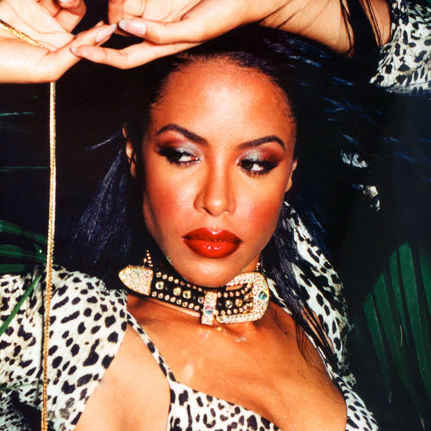 В память об Aaliyah крупный косметический бренд создаст эксклюзивную линейку проуктов​Фото: социальные сети