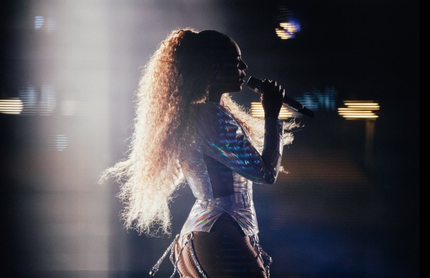 Бейонсе сменила несколько шикарных нарядовФото: Beyonce.com