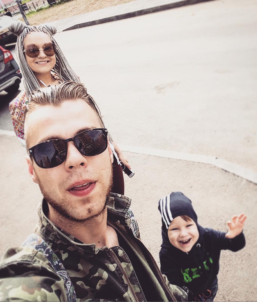 Джей Мар с семьей​Фото: Instagram