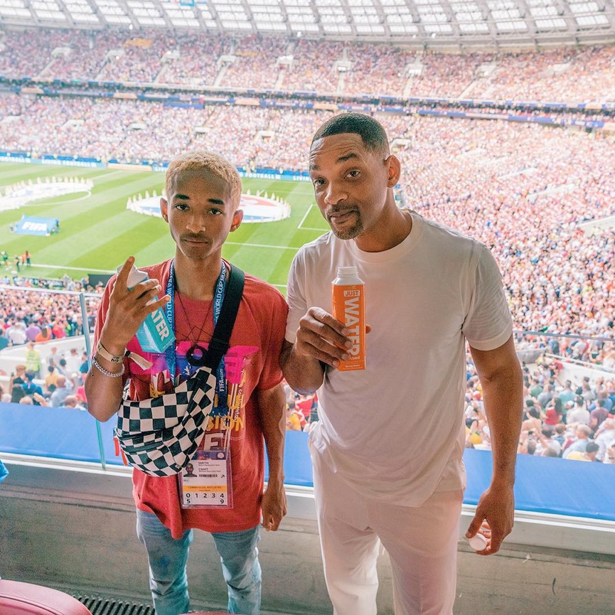 Уилл Смит с сыном Джейденом на финале Чемпионата мира по футболу​Фото: Instagram