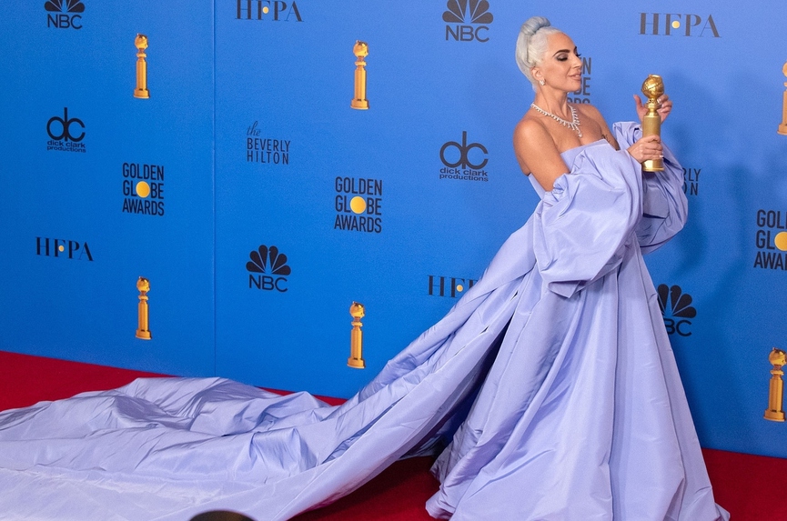 Леди Гага и её платье с историей Фото: Legion-Media.ru   