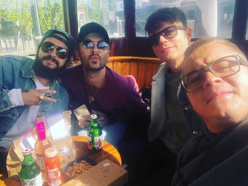Tokio Hotel по-семейному отдыхают на дачеФото: Instagram