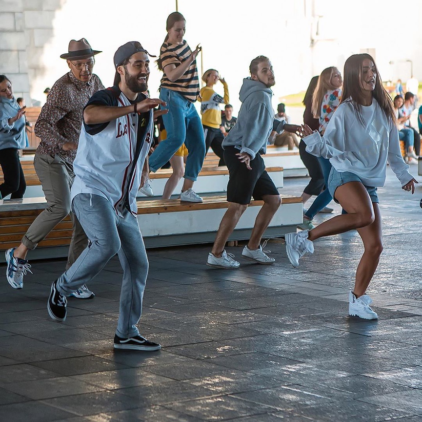 Танцы на набережной Москвы-реки​Фото: Instagram