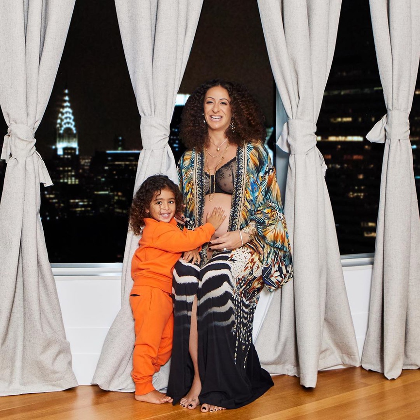 Жена DJ Khaled, Николь Так, и их сын Асад​Фото: Джеймс Энтони / Instagram