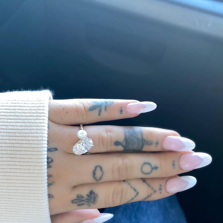 Помолвочное кольцо АрианыФото: Instagram
