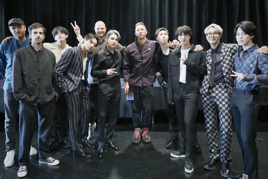 BTS и ColdplayФото: Twitter
