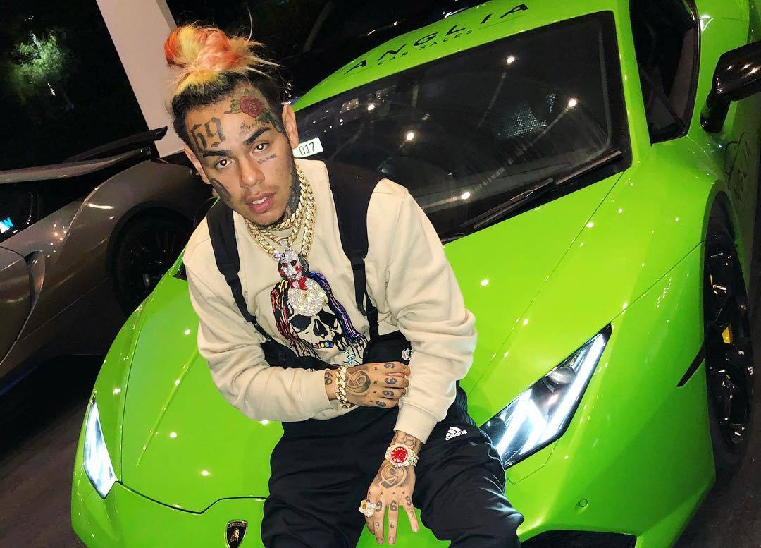 Феррари 6ix9ine Радужная