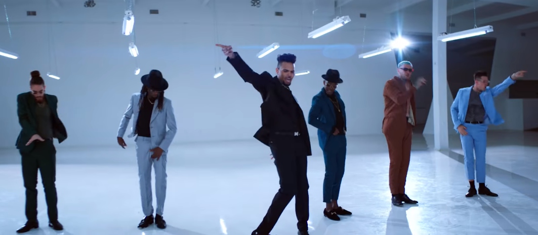 Крис Браун показал стильный танецФото: кадр из клипа.