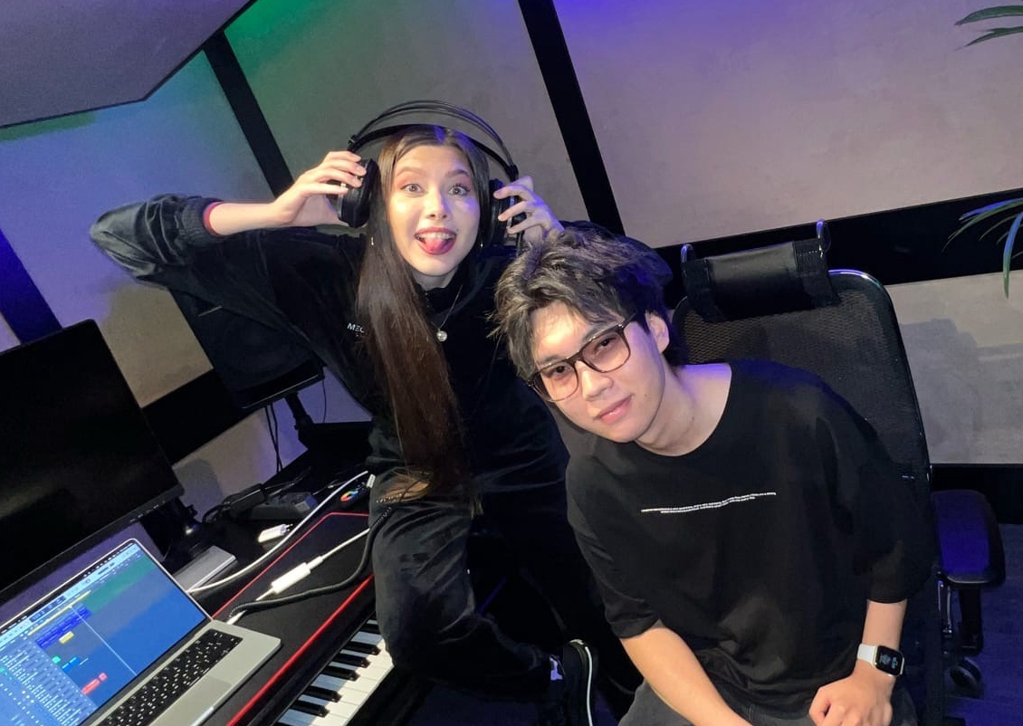 Baur carbon концерт 2022. Baur karbon дрожу. Baur karbon дрожу. Группа три дня дождя перезаряжай. Baur karbon дрожу.